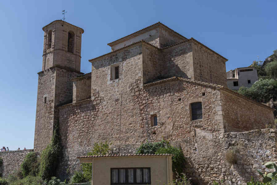 Tarragona - Miravet 18 - iglesia de la Nativitat de la Mare de Déu.jpg